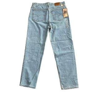 Vintage 2001 Levi’s 540 Relaxed Fit Jeans in Light Wash Deadstock 40 X 32 USA